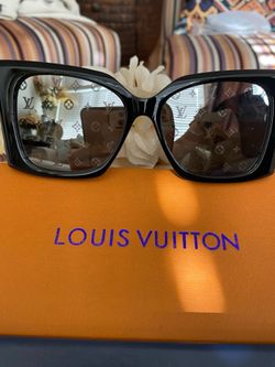 New - Louis Vuitton
