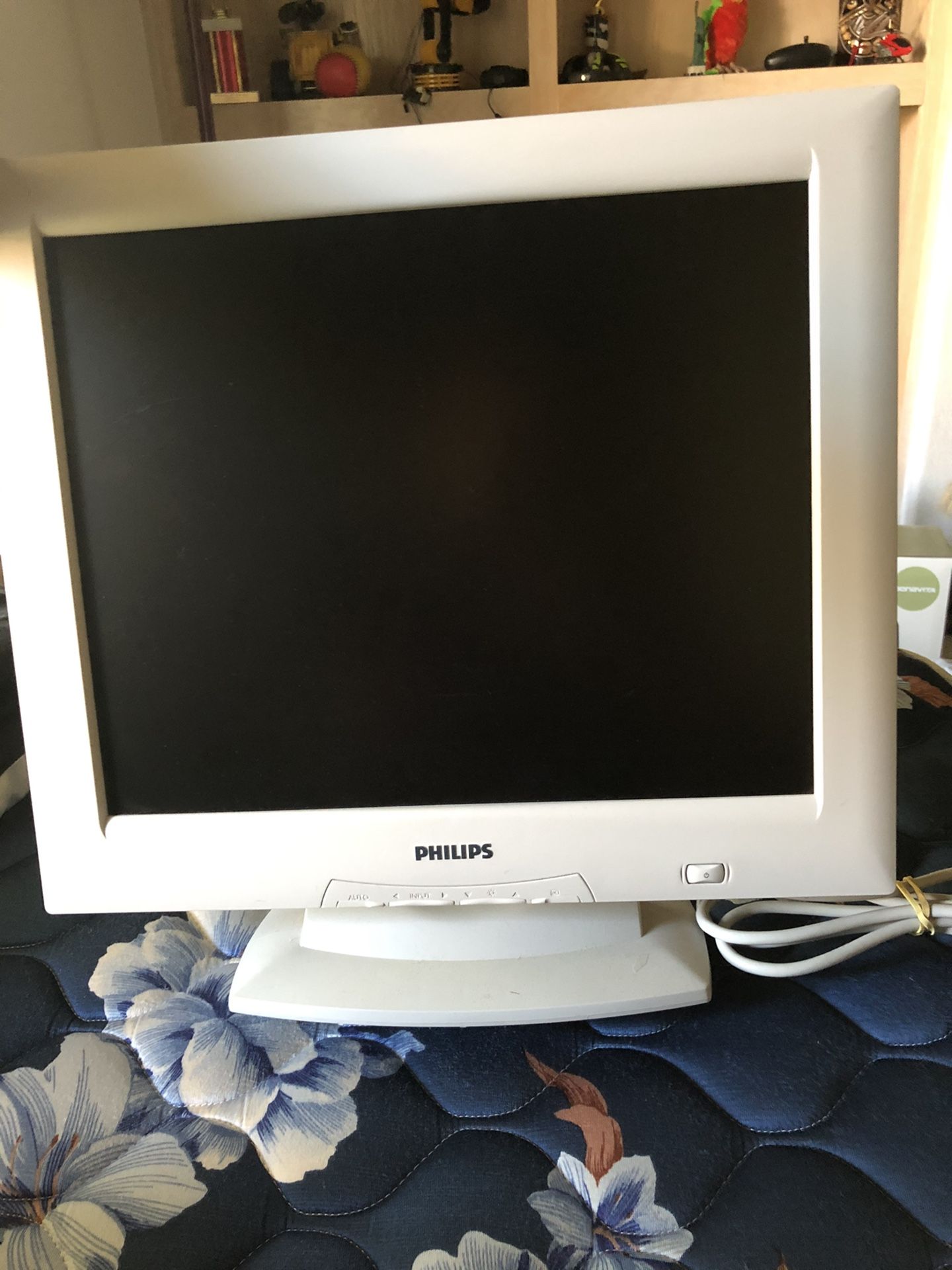 Philips 720p HD computer monitor with HDMI, VGA, and DVI