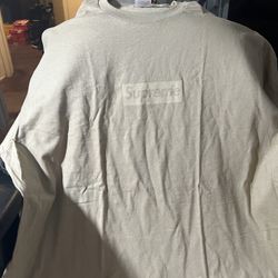Supreme Shirt Brand New Size XXL