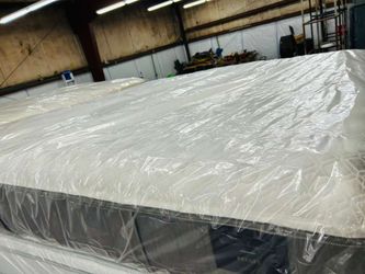 King Stearns&foster Matttess And Boxspring 