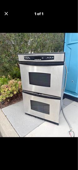 Double oven decor