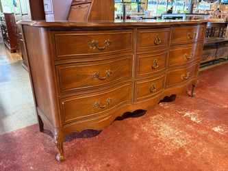 Vintage French Provincial Serpentine Solid Wood 9-Drawer Dresser