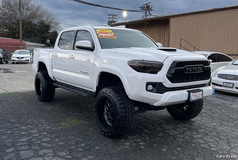 2017 Toyota Tacoma TRD Sport