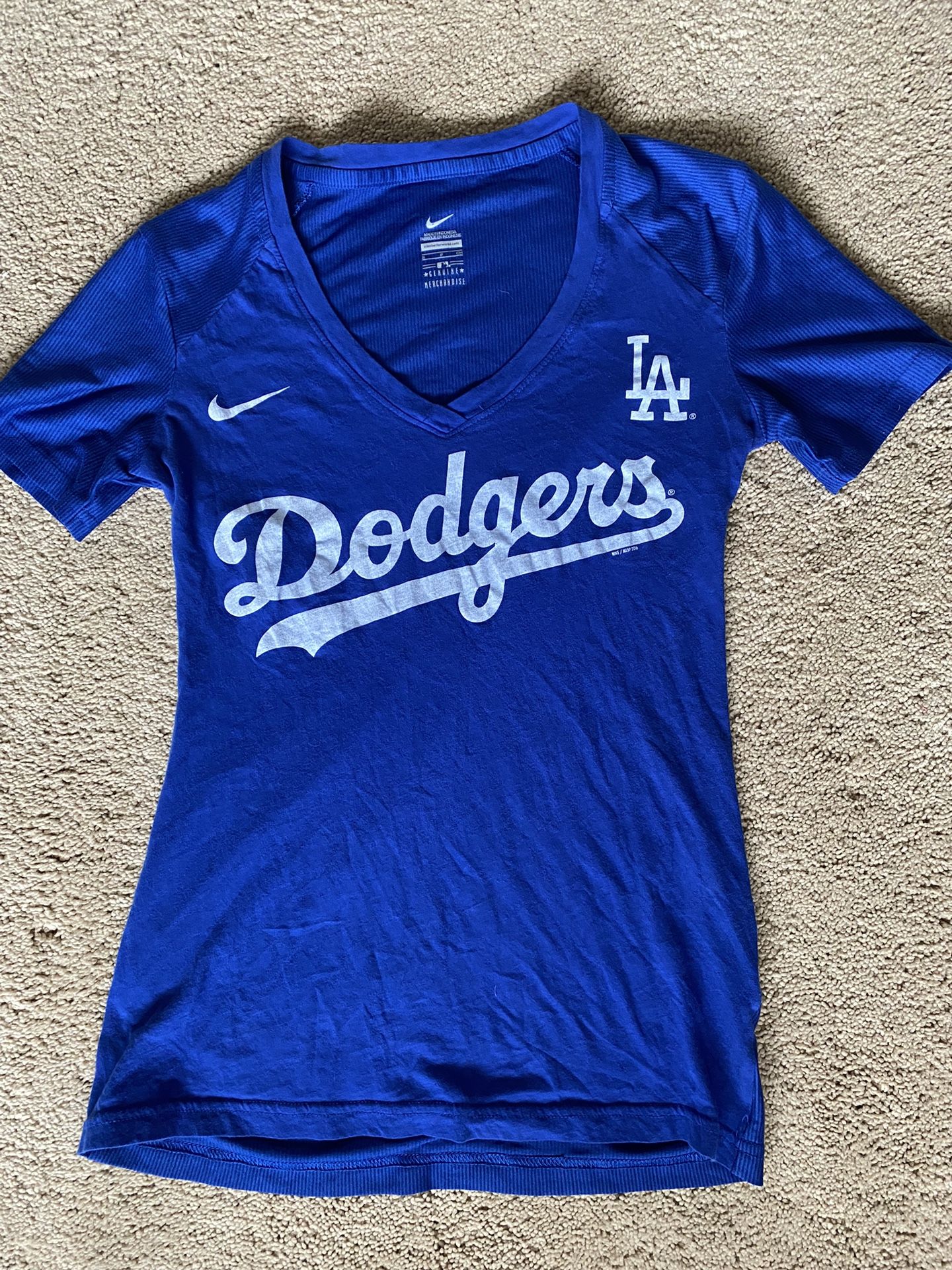 Nike Women's Dodger Shirt Size Small for Sale in Ventura, CA - OfferUp