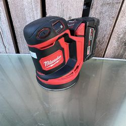 Milwaukee M18 Cordless 5” Random Orbit Sander w/ 5.0Ah battery