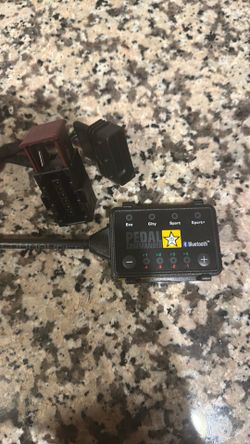 Pedal commander for jeep JL, JLU