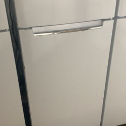 MAGIC CHEF MCDR740WE 7.3 cu. ft. 2-Door Mini Refrigerator TJGL