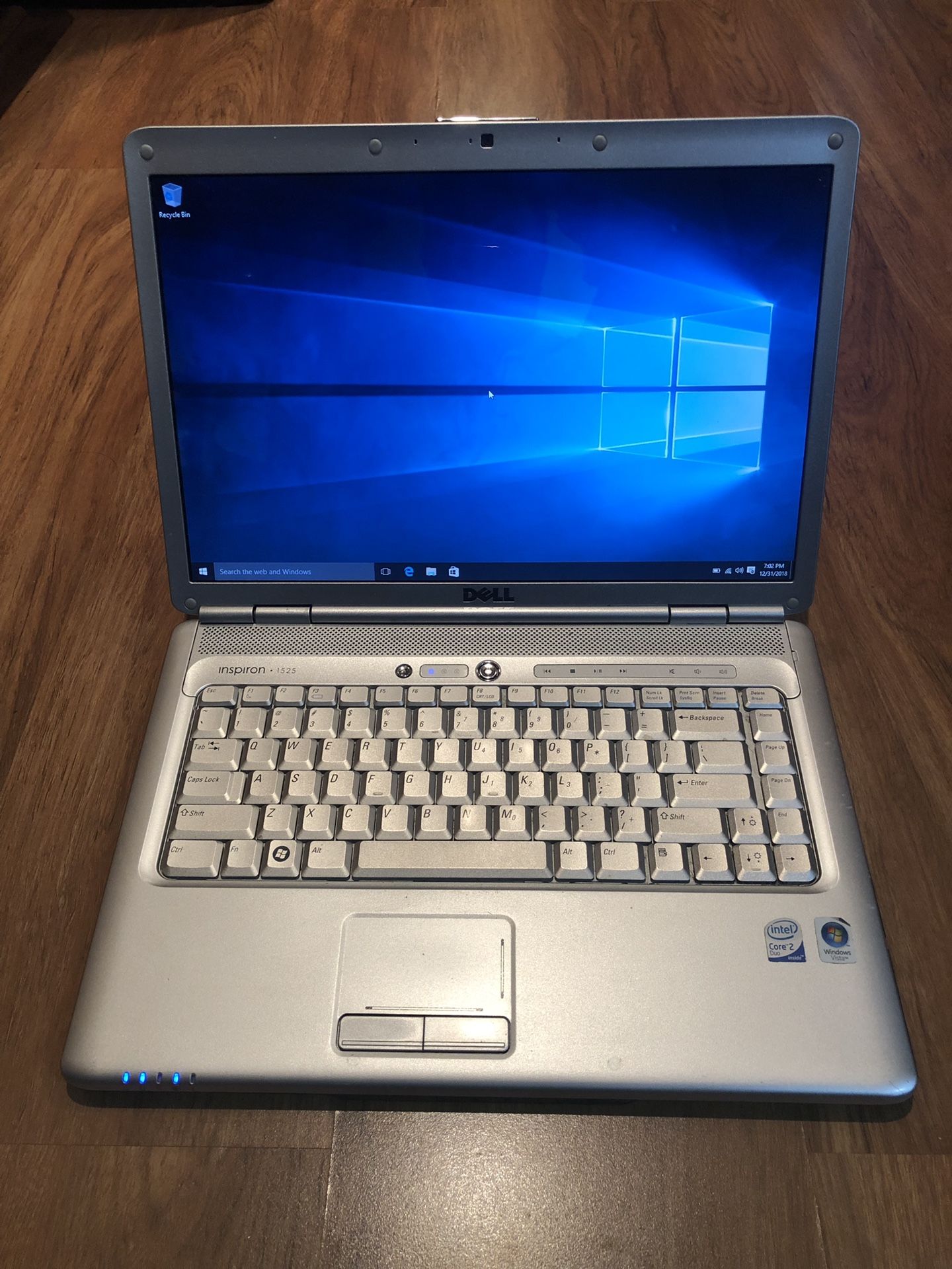 Dell Inspiron 1525 Windows 10 Pro 15.6 inch Display Screen Laptop with HDMI output & charger in Excellent Working condition!!!!!!!!!