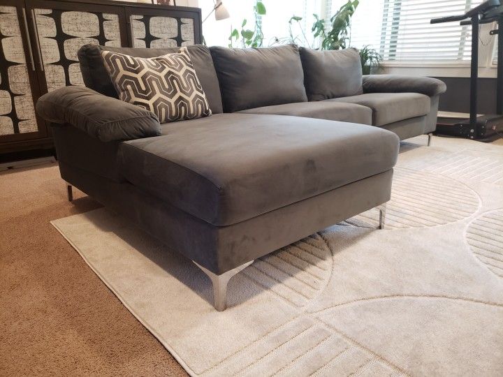 Modern sofa sectional