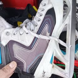 Size 7.5 Original Factory Super Clean Bauer Goalie Skates Deal