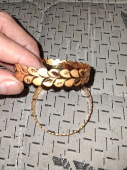 Custum woman  bracelets