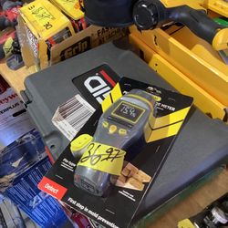 General Tools Pin Type Digital Moisture Meter for Water Damage and Mold Prevention