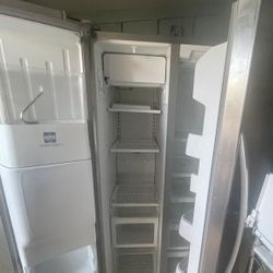 Kitchen aid Double French Door Fridge 