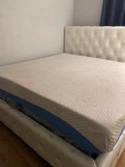   Bed King Mattress  2  Tables 