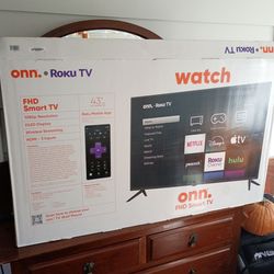 43"ROKU smart TV