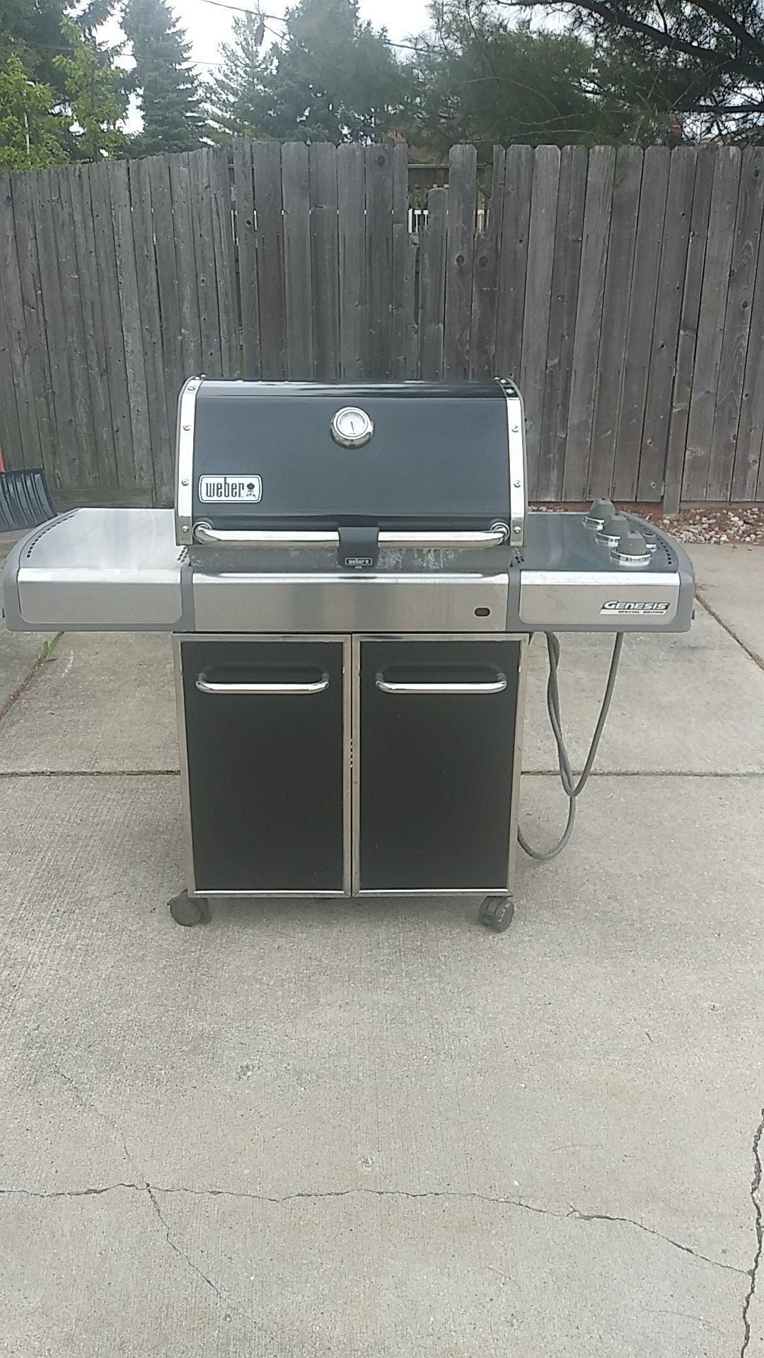 Weber Genesis special edition natural gas grill