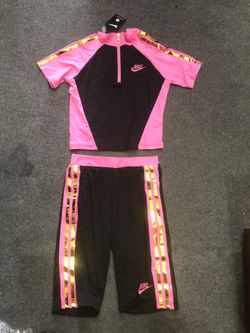 Nike women joggers shorts set pink/black