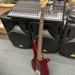 Bass Guitar Yamaha 