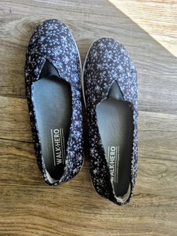 White Daisy Floral Slip On Flats