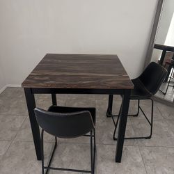 Table With Chairs 