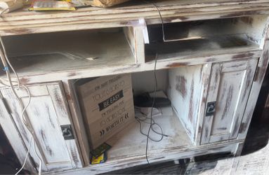 Tv stand