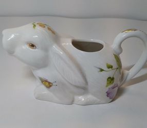 Rabbit Creamer  Grace’s Tea  $4