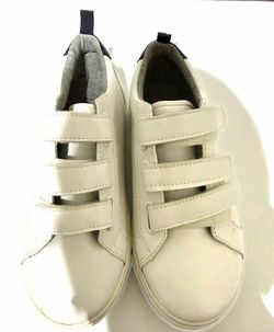 Boy Gap sneakers size 4 Velcro white