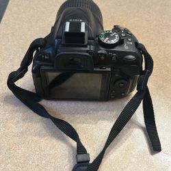 Nikon D5200  Digital Camera W 18-55mm Lens And Lanyard