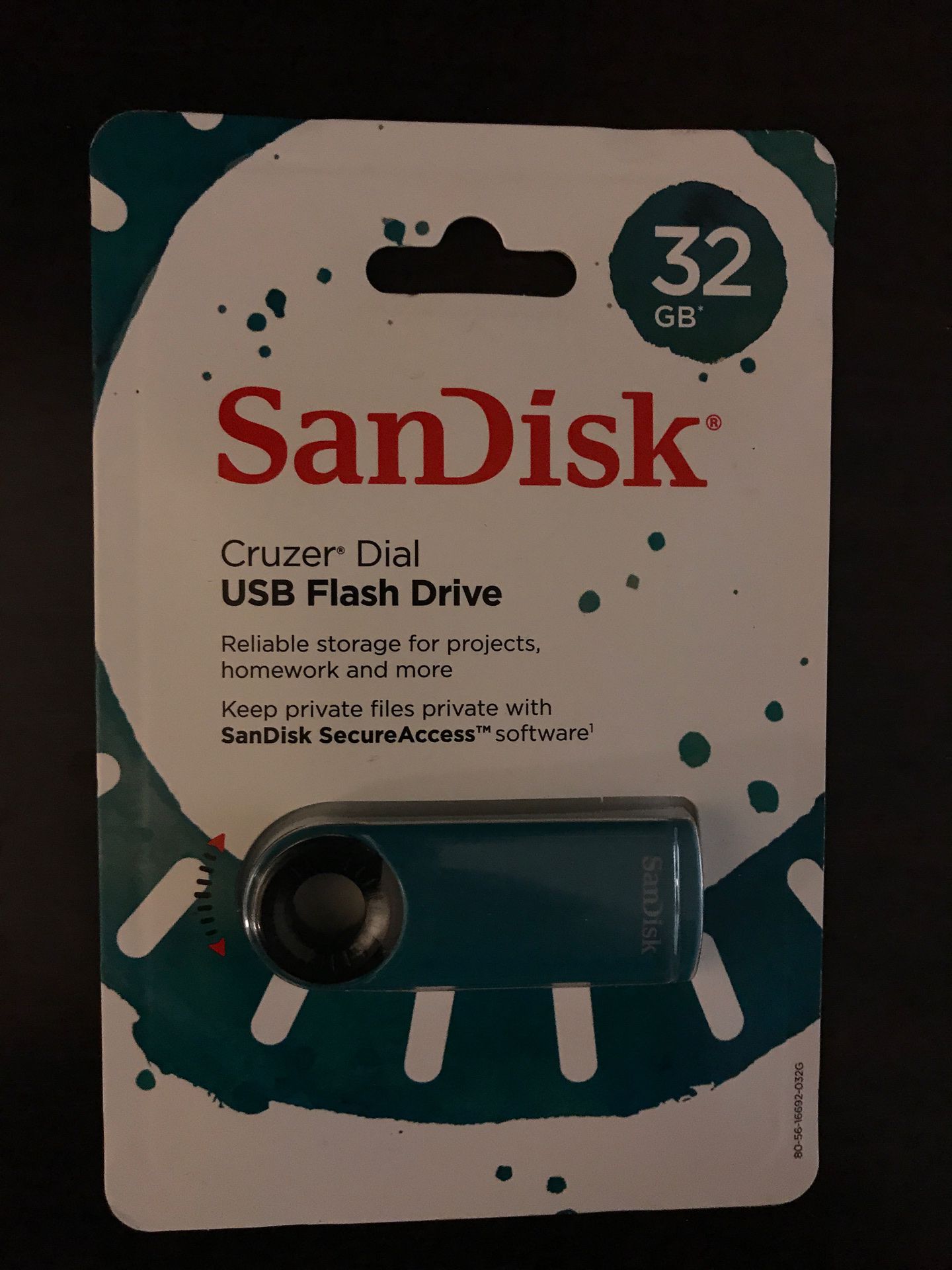 SanDisk 32GB USB flash drive