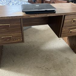 Free Desk