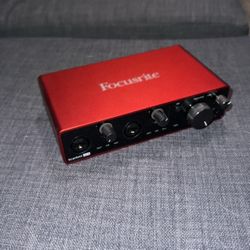 Focusrite Scarlett 4i4 - Excellent Condition 
