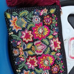 Hand Pouch