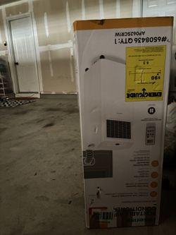 Hisense 8,000 BTU AC  Like New, 2 Days Used! 