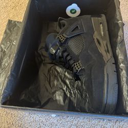 AIR JORDAN 4 RETRO Blackcats Size 12