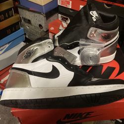 Jordan 1 Retro “Silver Toe “(Size 9)