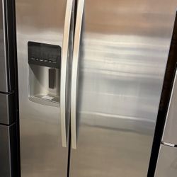 Kenmore Refrigerator Standard Size Perfect Working Condition 