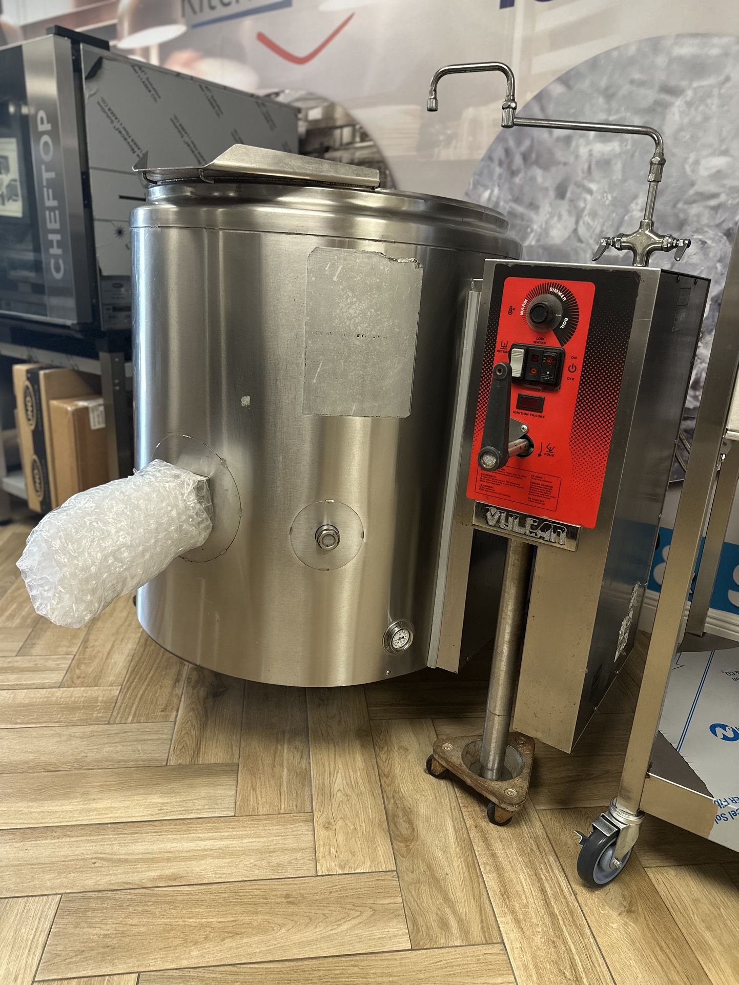 Mounted Tilting Kettle