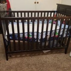 Baby Crib Great Condition 
