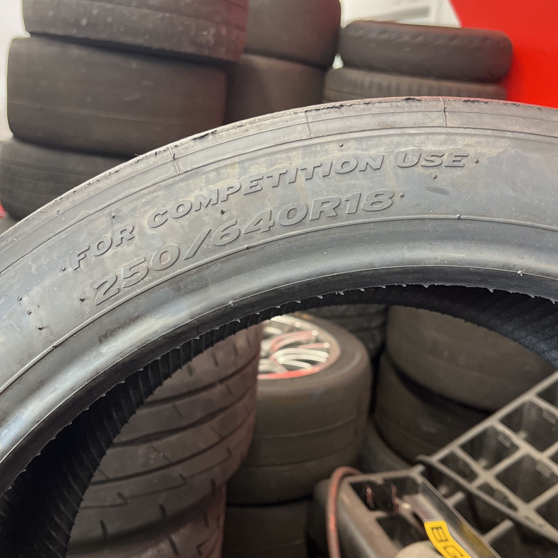 Hankook Slicks 250/640/18 Used