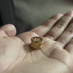 18k Saudi Gold Pendant 
