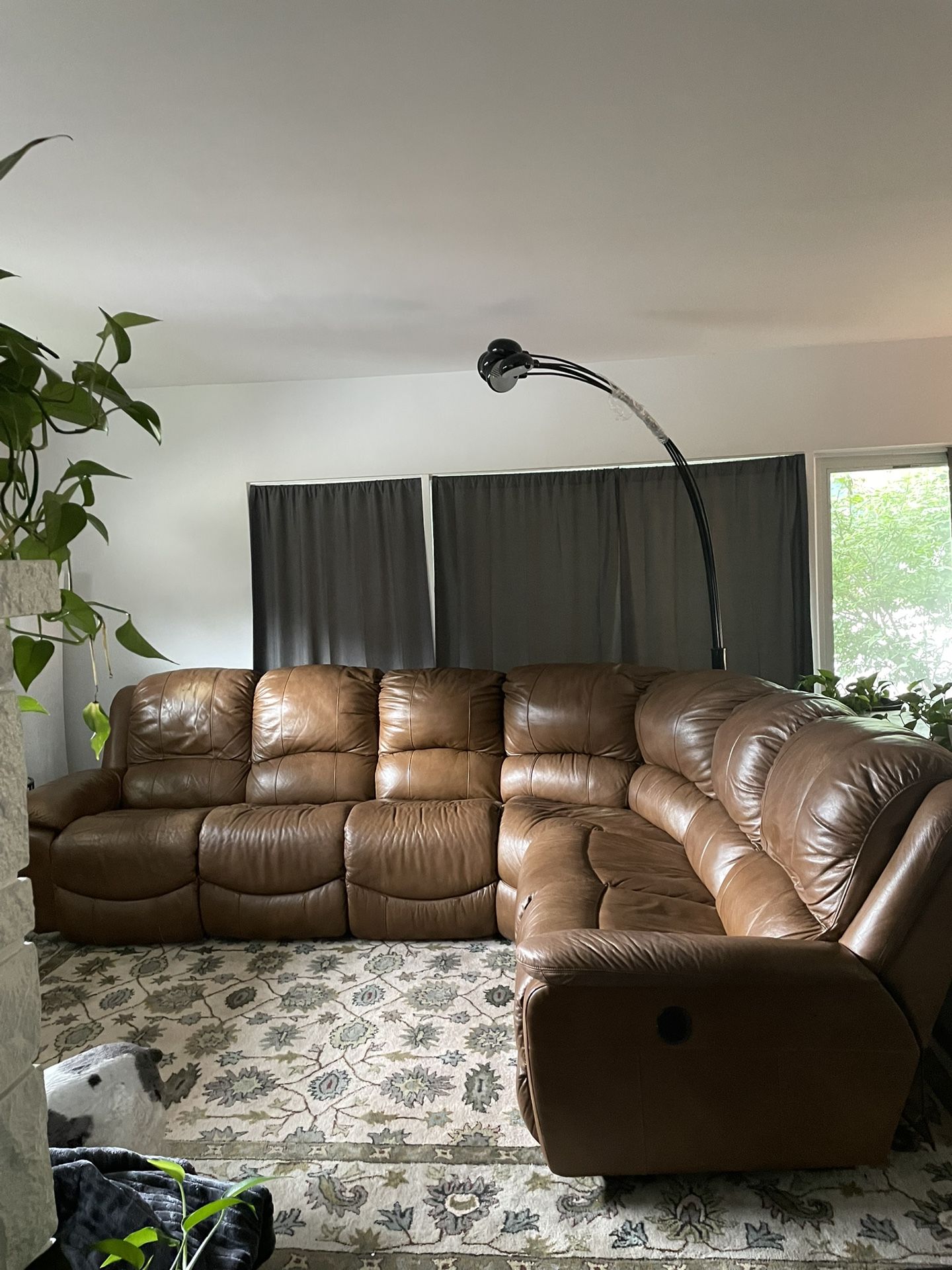 La-Z-Boy Leather Sectional With 3 Recliners/ MUST SELL ASAP/Best Offer