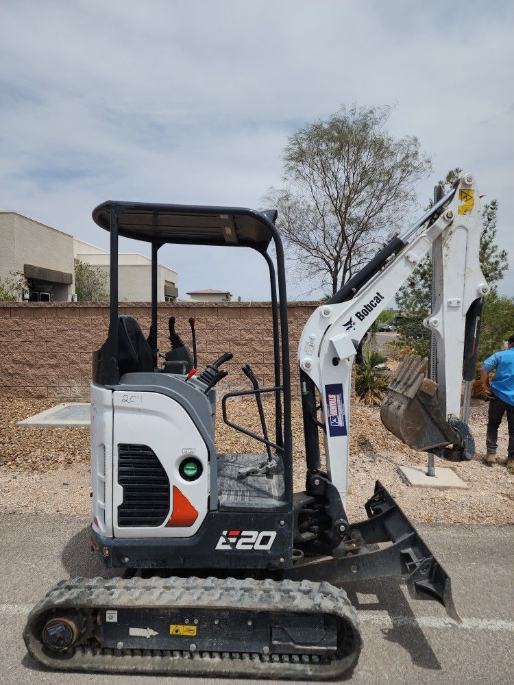 Excavator E20