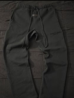 ESSENTIAL FEAR OF GOD SWEATPANTS  Size:S