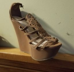 Womens high heel shoes