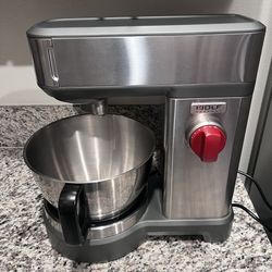 Wolf Gourmet WGSM100S 7-Quart Stand Mixer