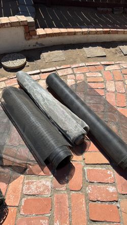 Screen rolls