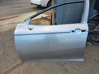 2018- 2024 Toyota Camry Front Left Door