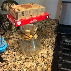 Chemex Coffee Maker with Filters 
