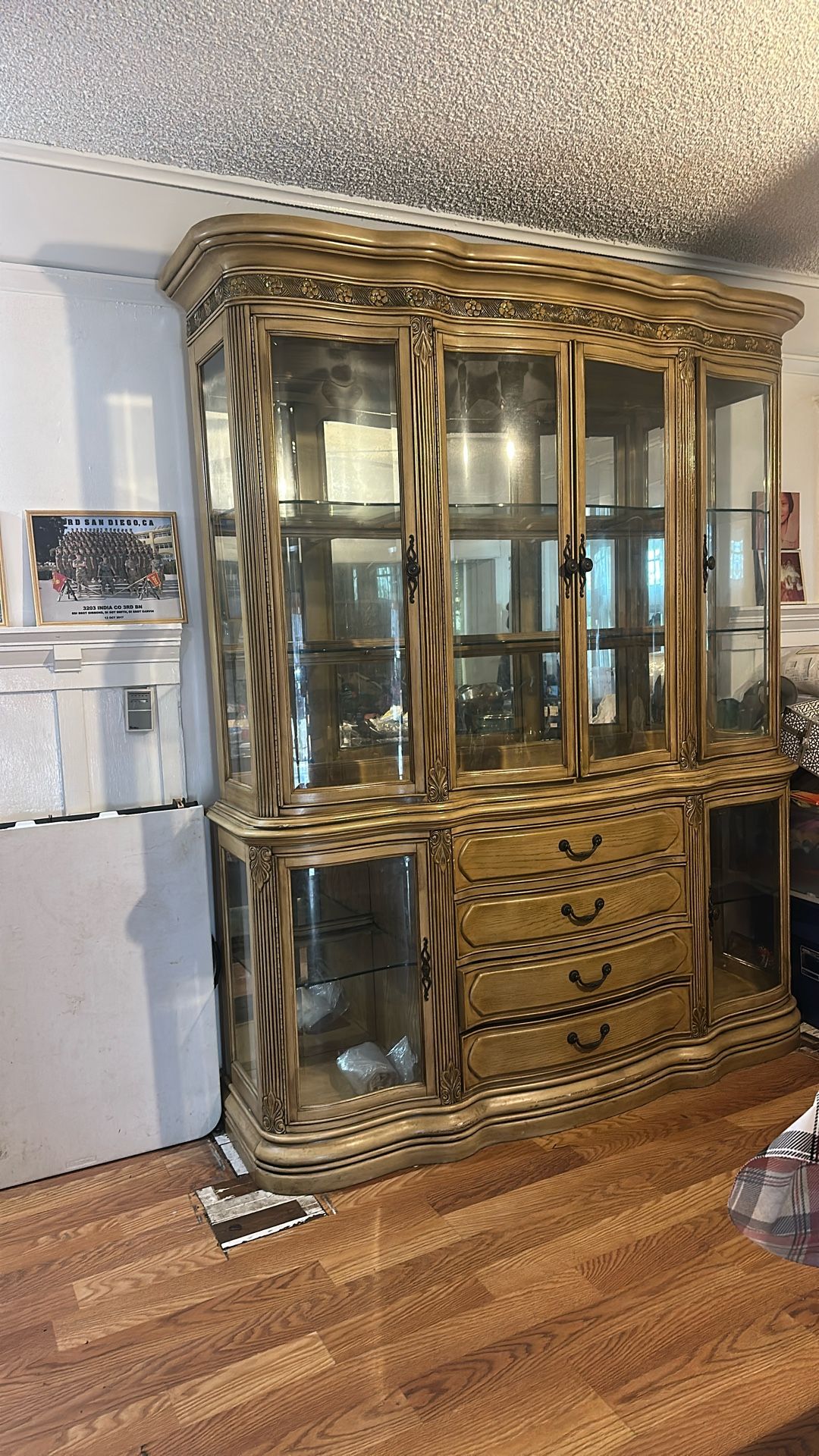 CHINA CABINET