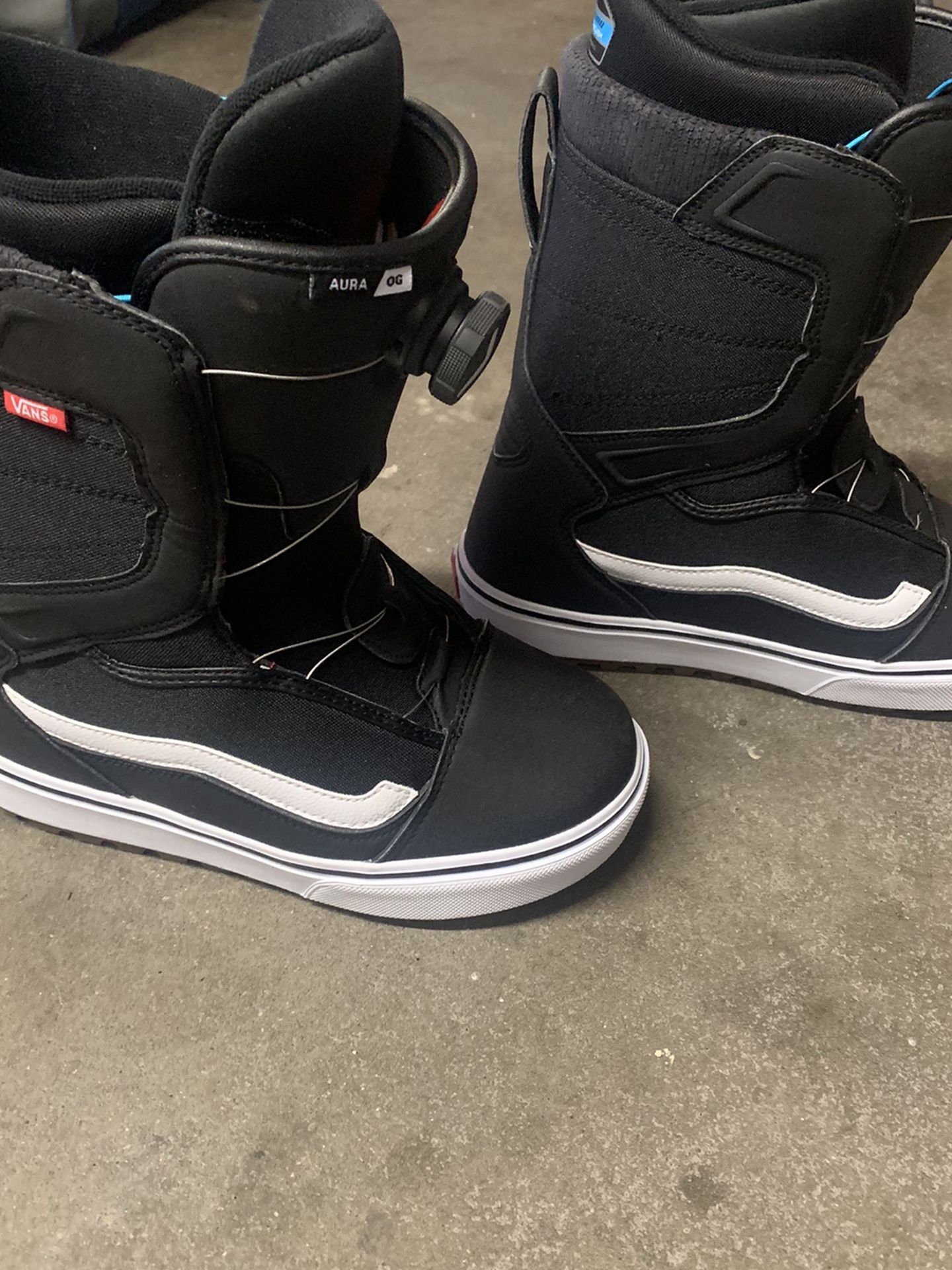 Vans Aura OG Snowboarding Boots. This Price Is Not Negotiable
